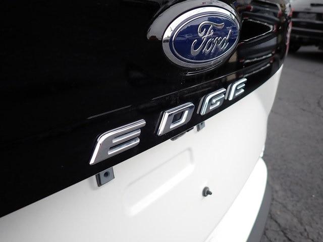2022 ford edge sel