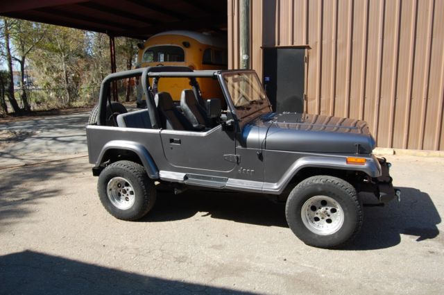 1993 jeep wrangler sahara