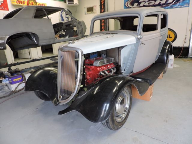1934 34 ford sedan 2 door original rare barn find estate sale 33 32 not coupe gm