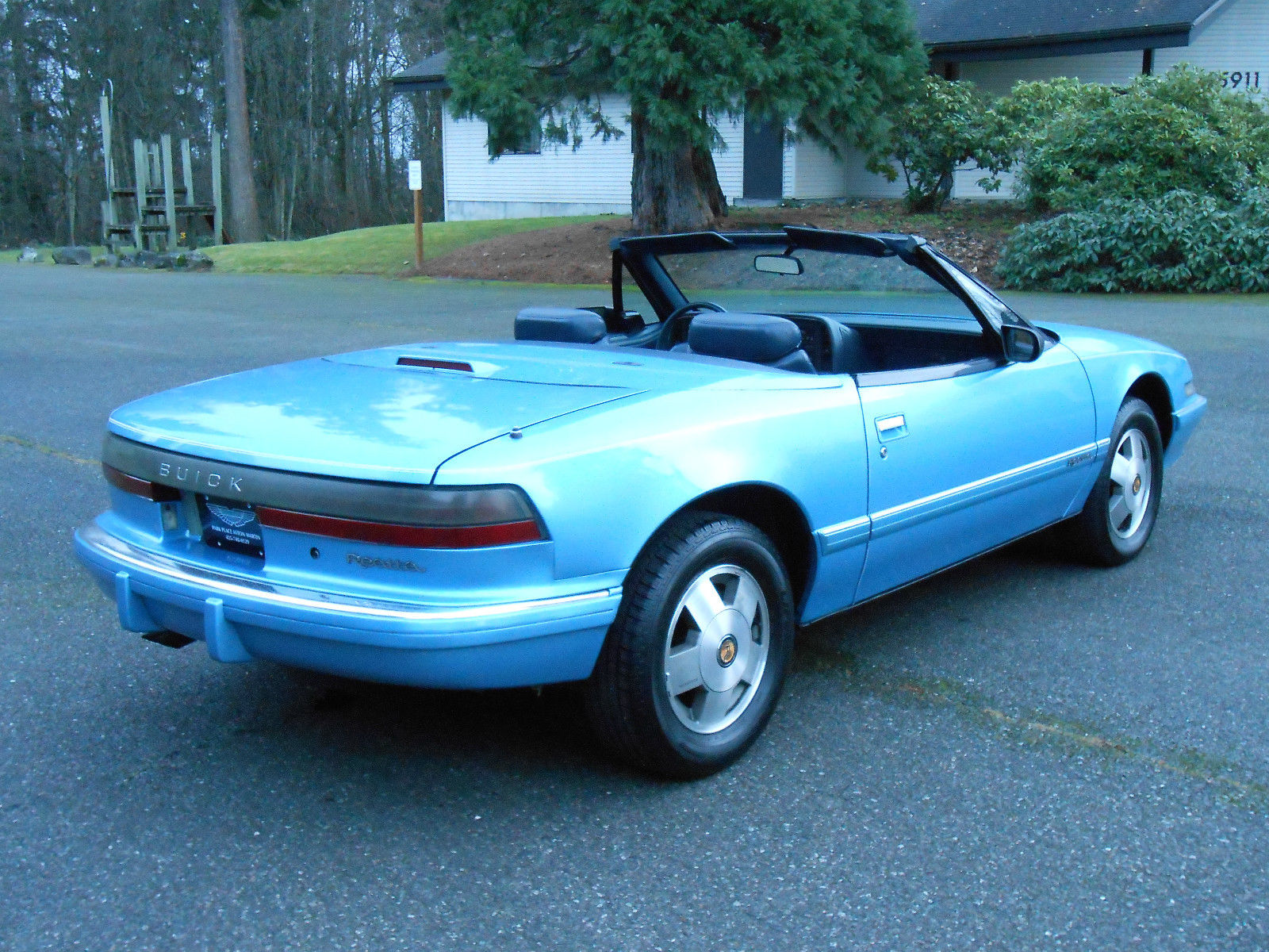 1990 buick reatta base convertible 2-door 3.8l