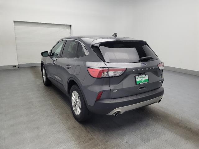 2021 ford escape se