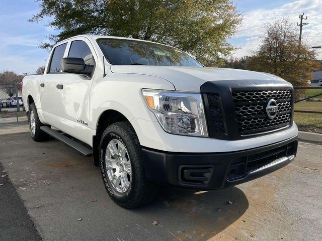 2019 nissan titan s