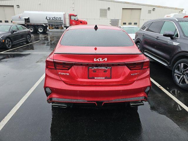 2022 kia forte gt