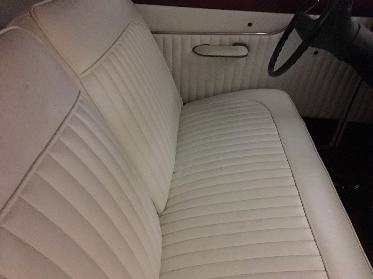 1951 ford victoria