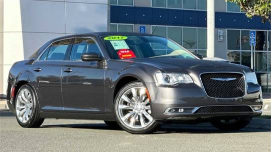2017 Chrysler 300