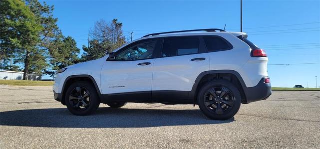 2017 jeep cherokee sport