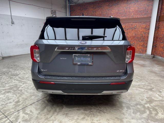 2022 ford explorer xlt