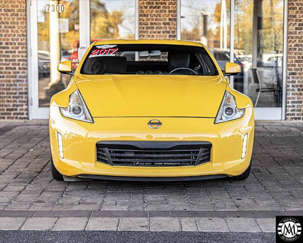 2017 nissan 370z base