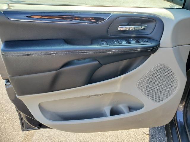 2020 dodge grand caravan sxt