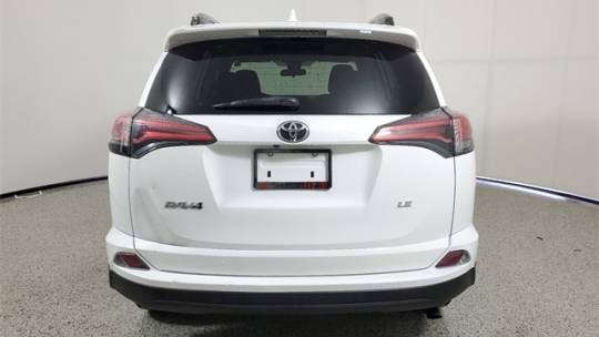 2018 toyota rav4 le
