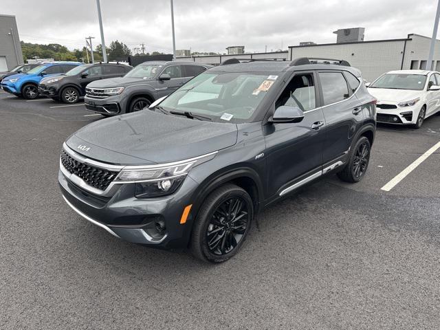 2022 kia seltos nightfall edition