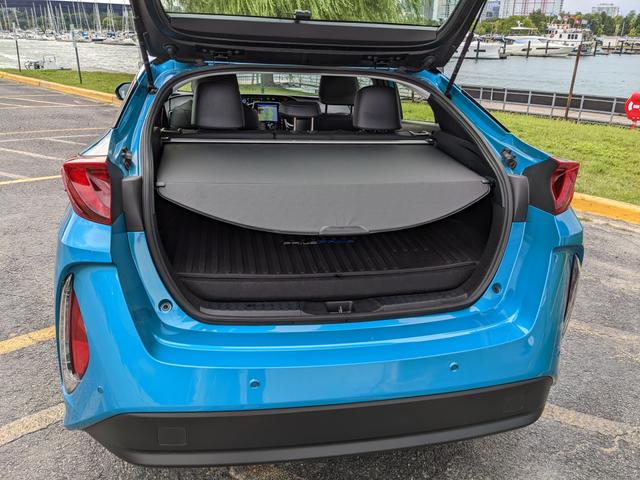 2021 toyota prius prime limited