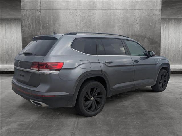 2022 volkswagen atlas 2.0t se w/technology