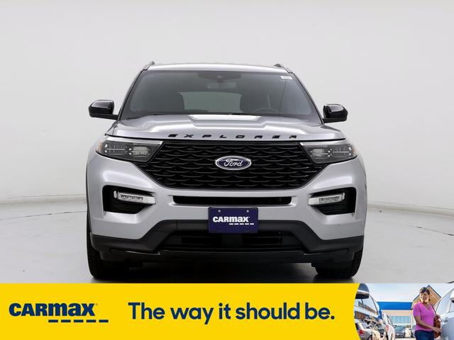 2023 ford explorer st-line