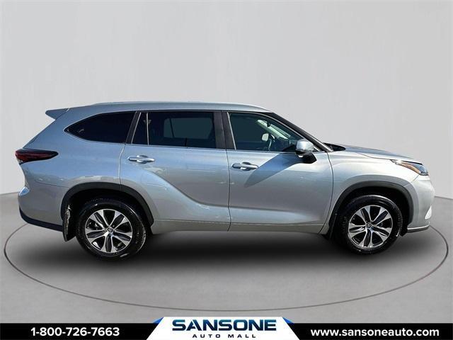 2024 toyota highlander xle