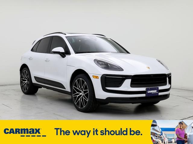 2022 porsche macan