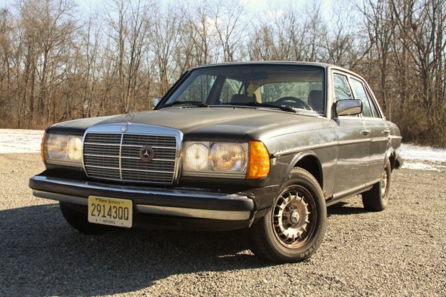1985 mercedes-benz w123 300 turbo diesel sedan only 92k miles original sunroof