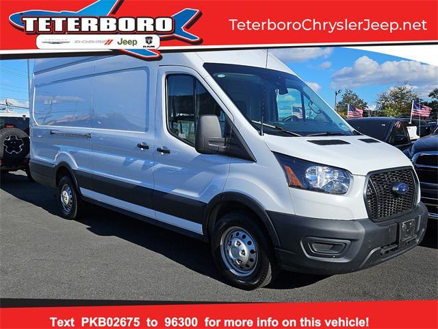 2023 ford transit-250 base