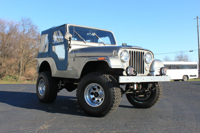 ** family owned since new !! ** 1981 amc /jeep cj5 4x4 ** soft top / doors **