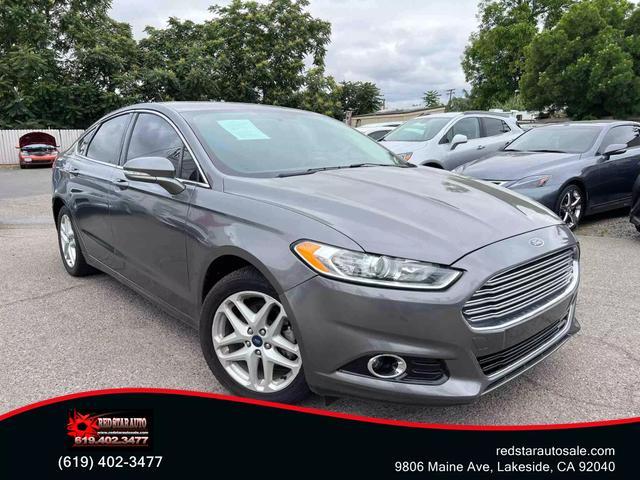 2014 ford fusion se