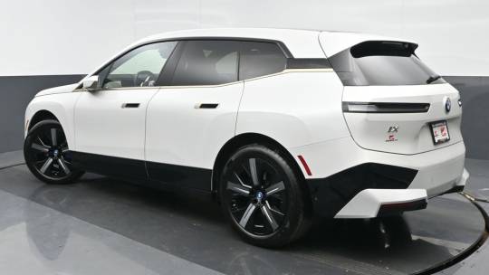 2023 BMW iX