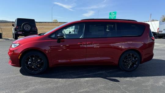 2025 Chrysler Pacifica