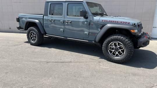 2024 Jeep Gladiator