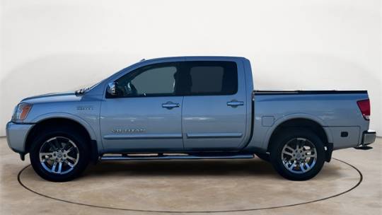 2013 nissan titan sl