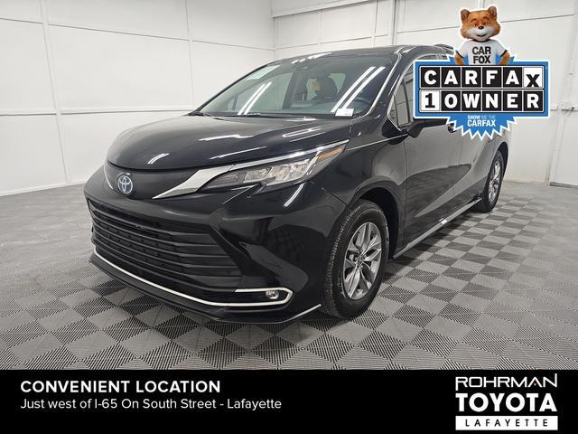 2022 toyota sienna xle