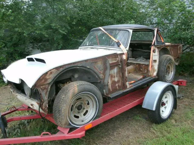 1963 triumph tr4 project car w v-8 engine and parts car "hardtop not included"