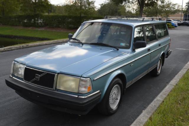 1993 volvo 240 wagon low miles perfect no rust gotta see this car no reserve!!