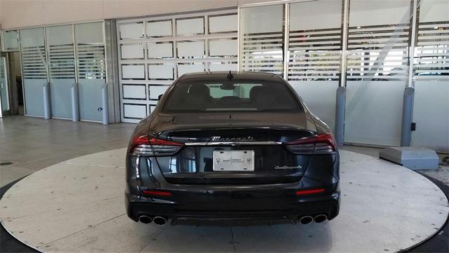 2022 maserati quattroporte modena
