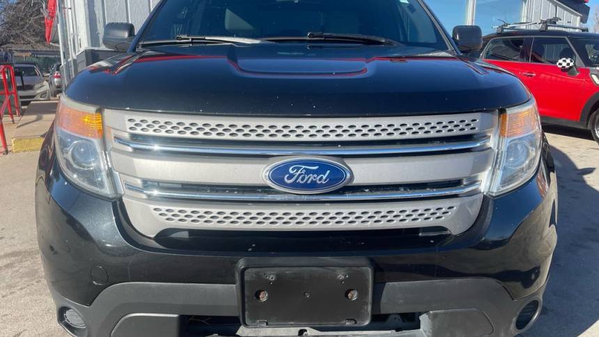2013 ford explorer base