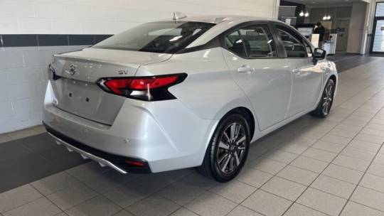 2021 nissan versa sv