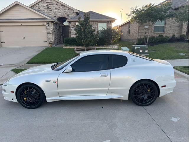 2005 maserati gransport base