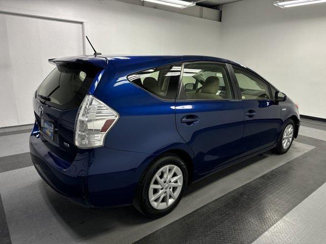 2014 toyota prius v two