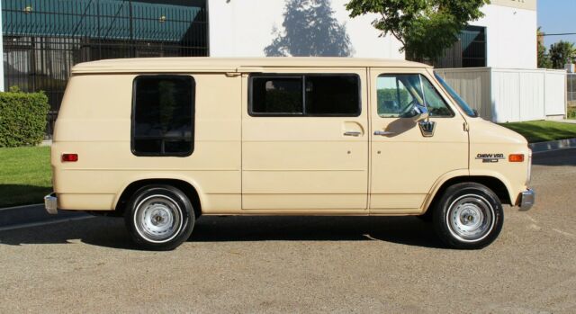 california original, 1984 chevrolet g20 conversion, 100% rust free(833)225-4227