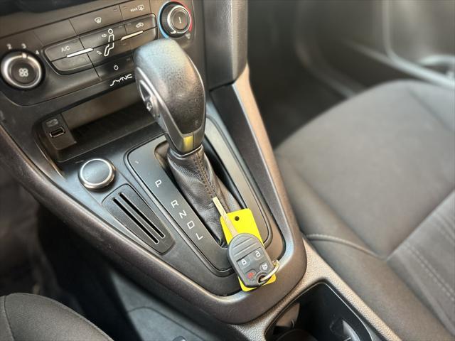 2016 ford focus s