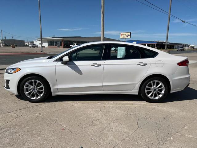 2020 ford fusion se