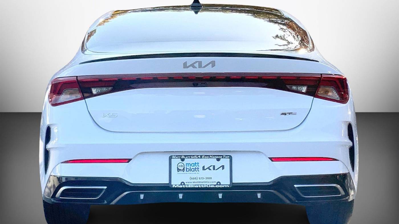 2023 kia k5 gt-line