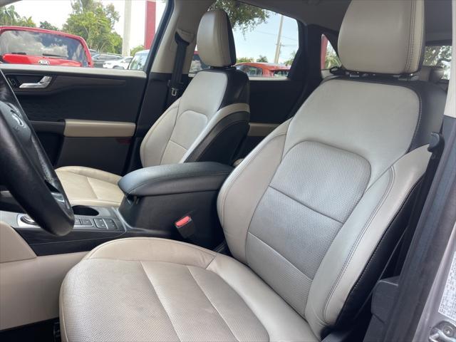 2020 ford escape titanium