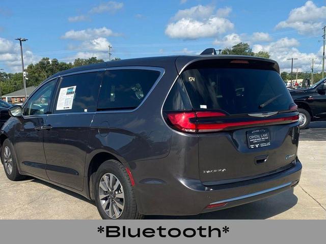 2022 chrysler pacifica hybrid touring l