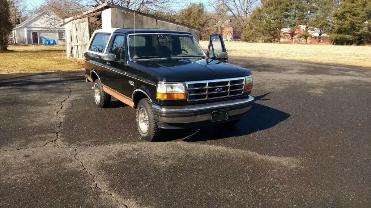 1994 bronco eddie bauer 129,00 actual miles 5.0 liter