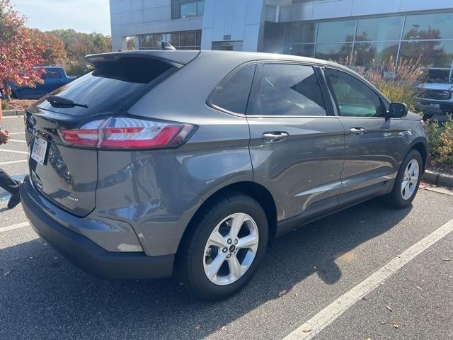 2023 ford edge se
