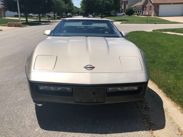 1987 chevrolet corvette only 15,240 miles