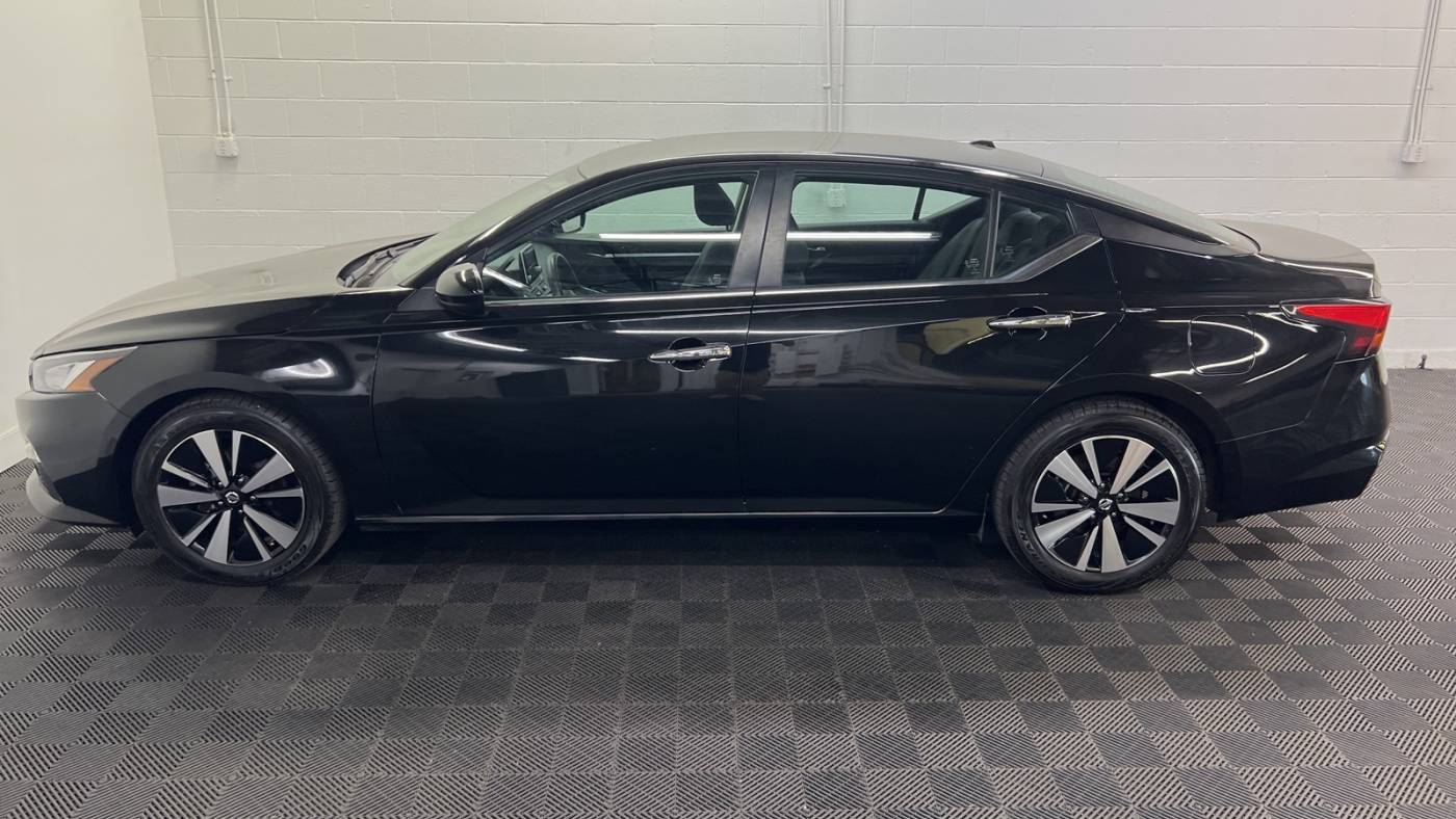2021 nissan altima 2.5 sv