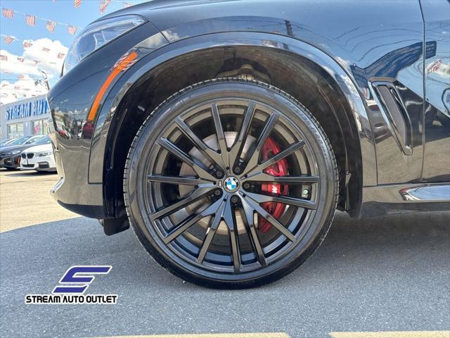 2022 bmw x5 m50i