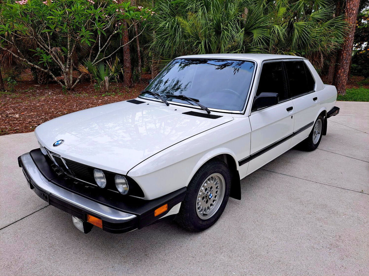 super clean untouched survivor, original paint, 79,500 miles, perfect condition
