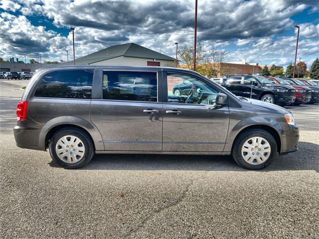 2019 dodge grand caravan se