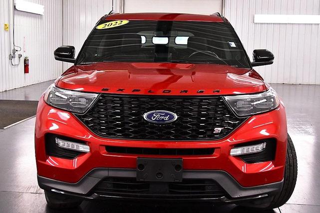 2022 ford explorer st